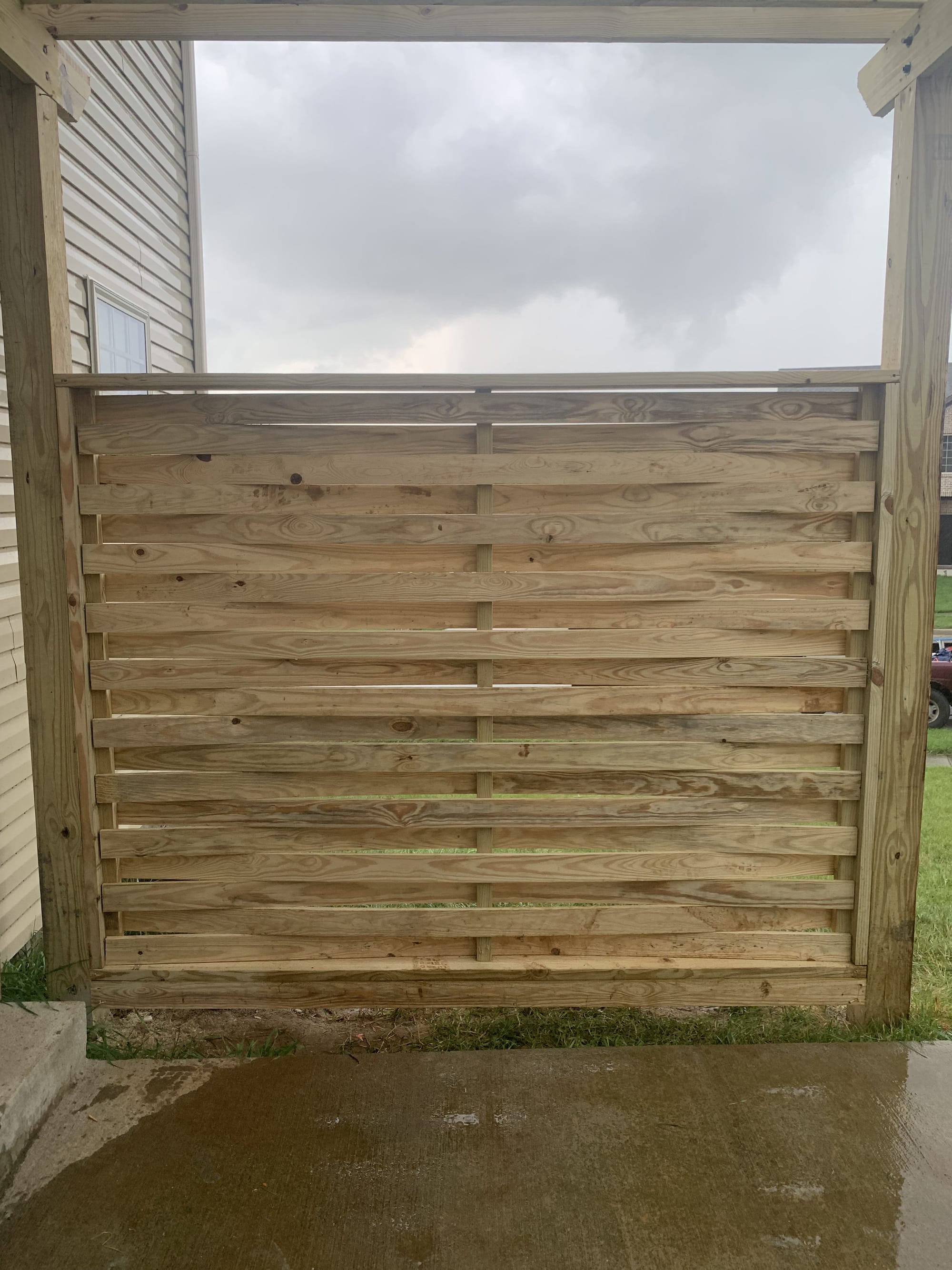 Fence and deck craftsmanship in Lexington KY by Big Blue Fence & Deck