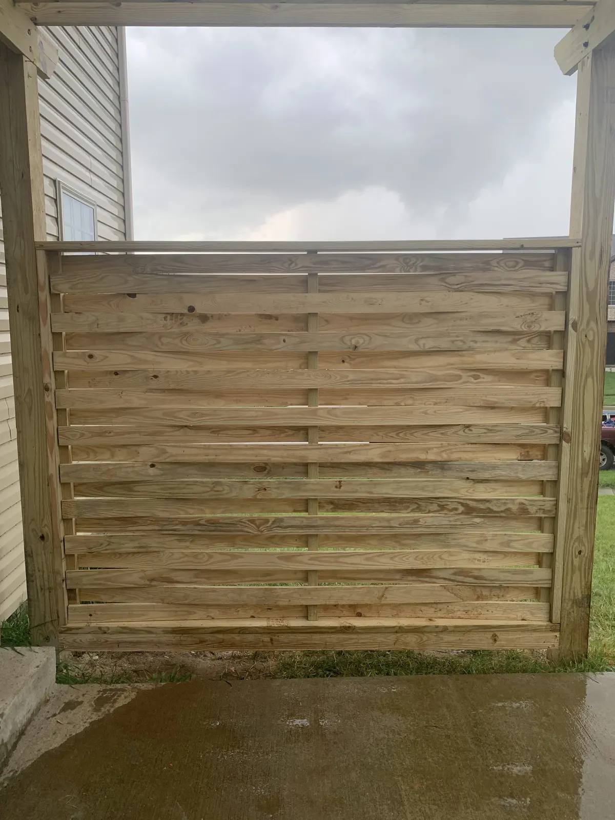 Fence and deck craftsmanship in Lexington KY by Big Blue Fence & Deck
